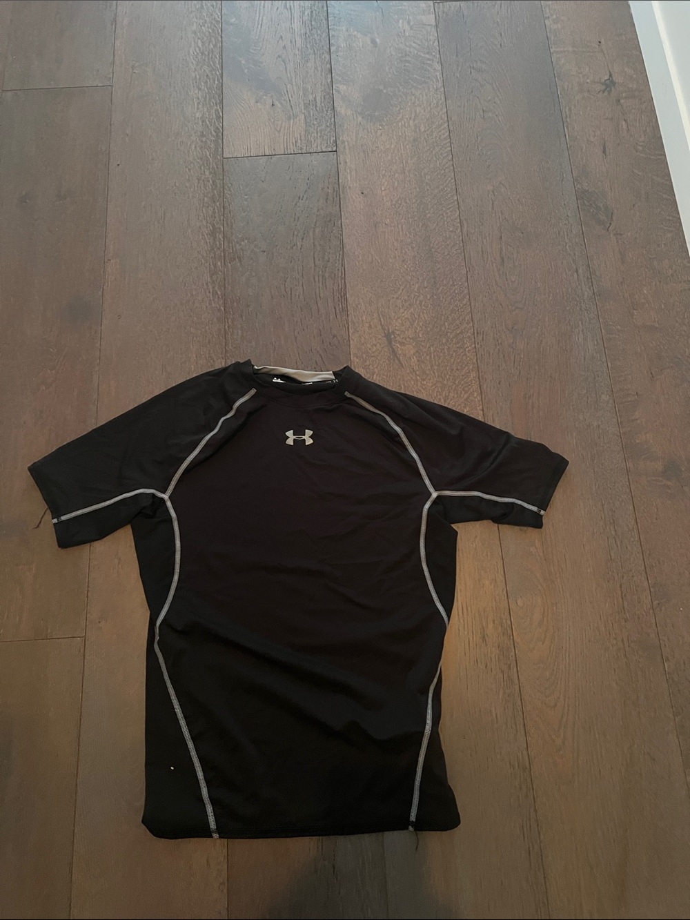 Under Armour Men's Black Short-Sleeve Swim Rash Guard with Gray Trim
